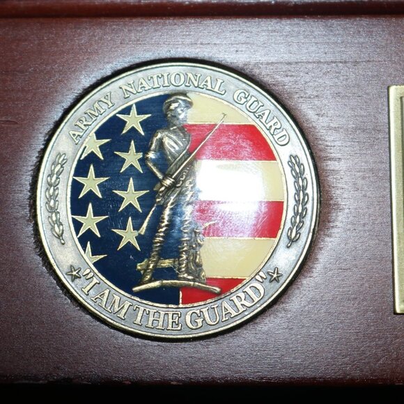 American Soldier ARMY National Guard Flag and coin Patriotic hangable set - Picture 6 of 8
